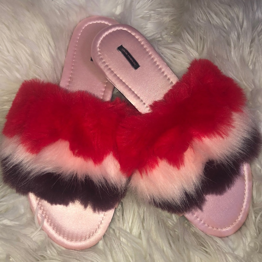 Victoria’s Secret Furry Slides
